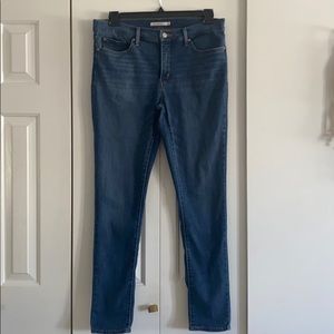 Levi’s 311 shaping skinny Jean